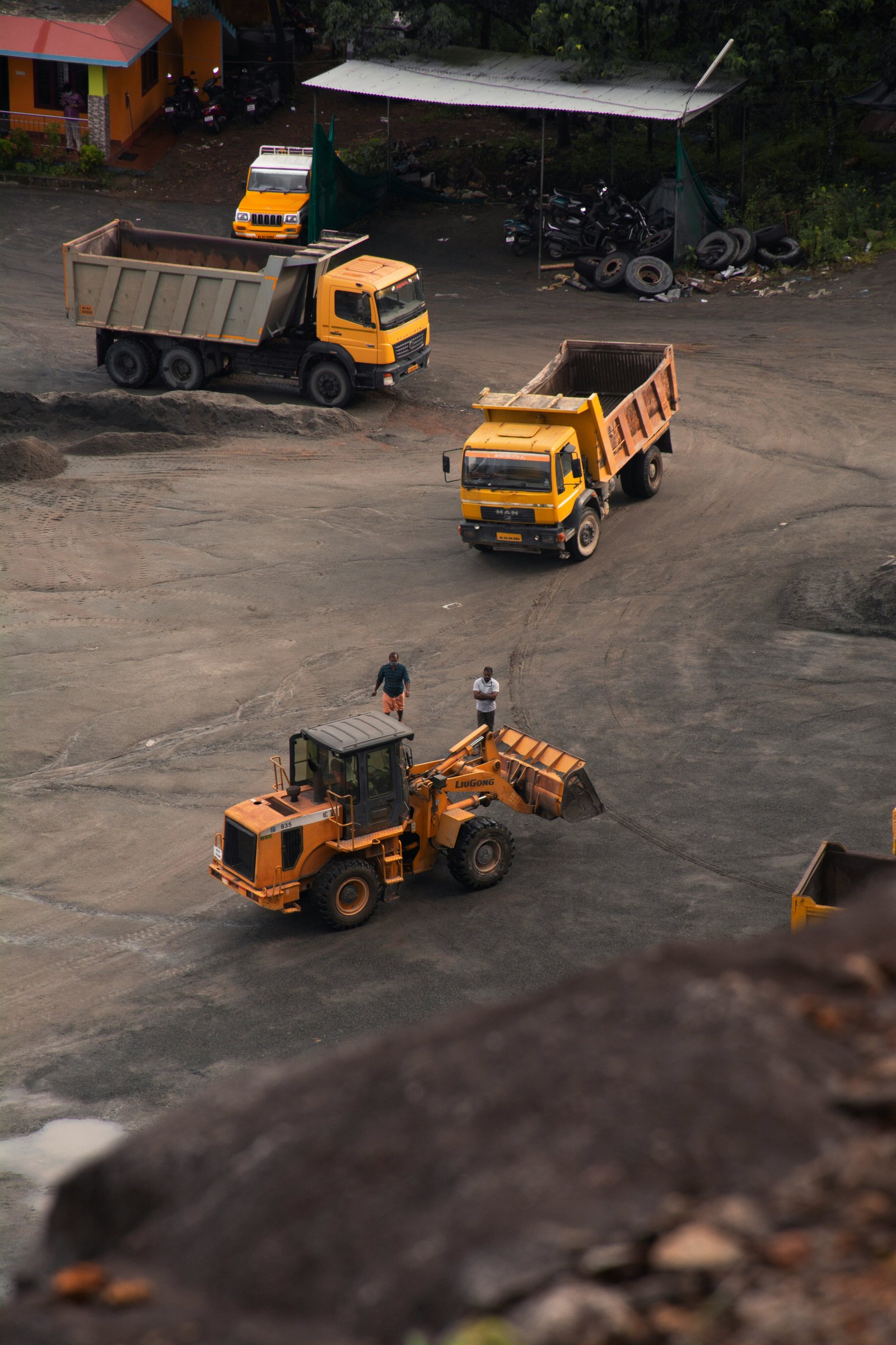 PRGT construction trucks and loaders - mobile